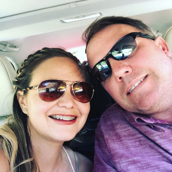 Meet your Posher, Danea - Picture 2 of 2